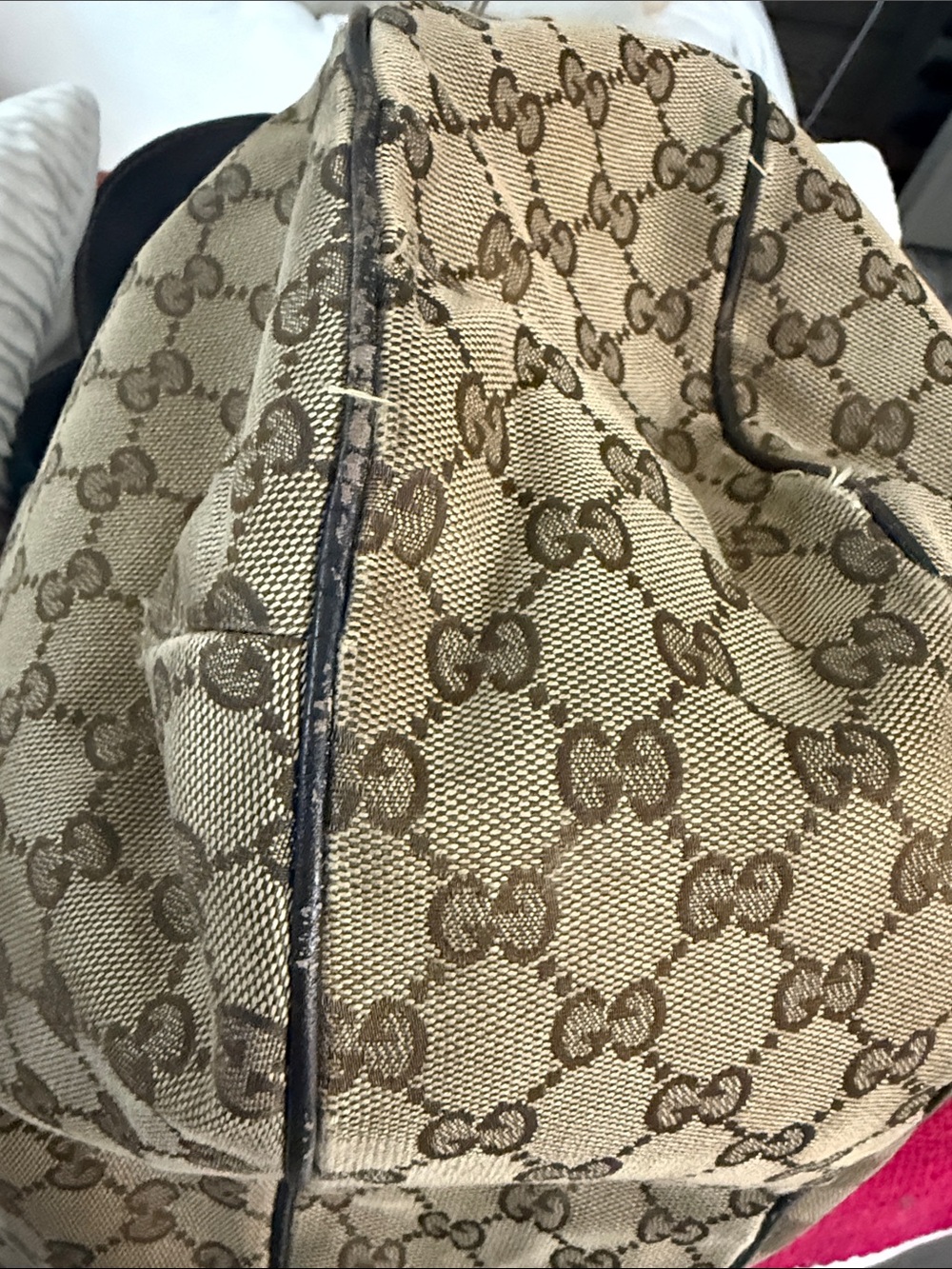 Gucci Beige GG Canvas Shoulder Bag with Green-Red Web Stripe - Picture 6 of 9
